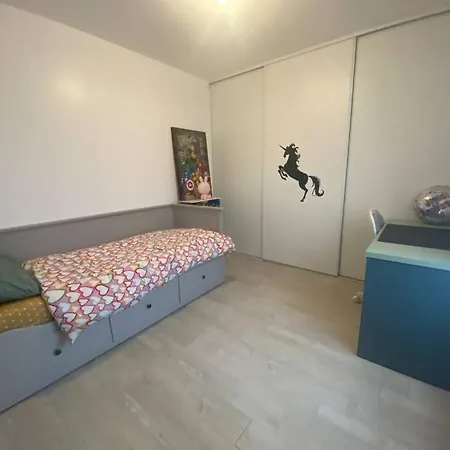 Maison 4 St Pierre Du Perray, France *